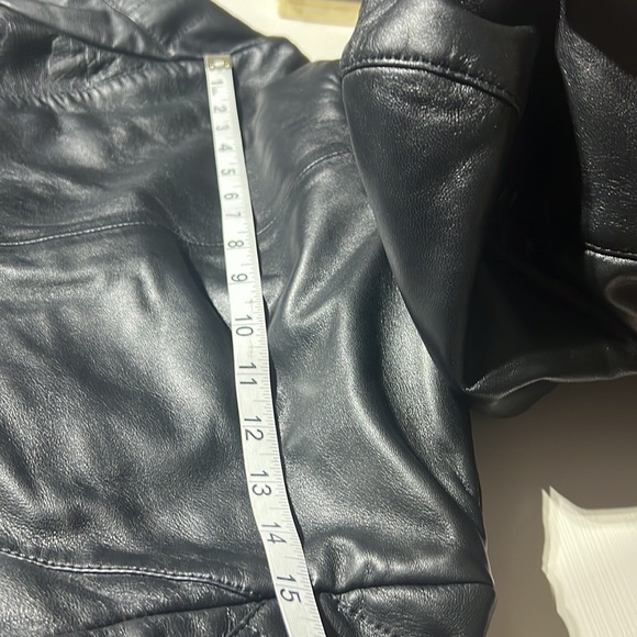 Fadcloset Leather Jacket with Fur Hoodie - Picture 10 of 16